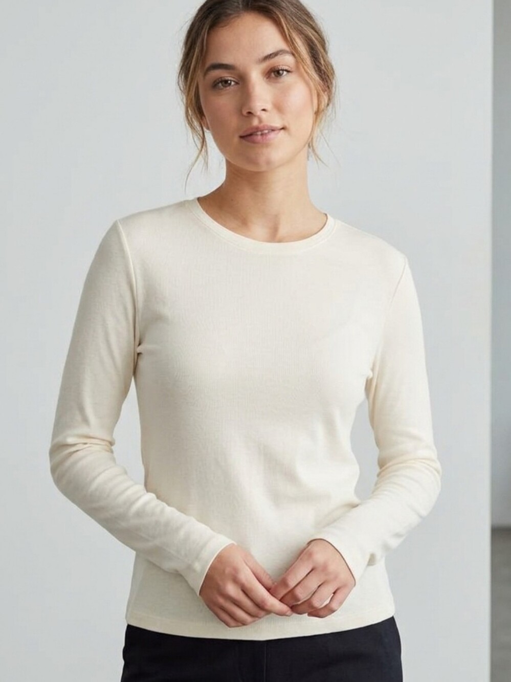 Mossimo Supply Co. Cream Long-Sleeve Crewneck Top